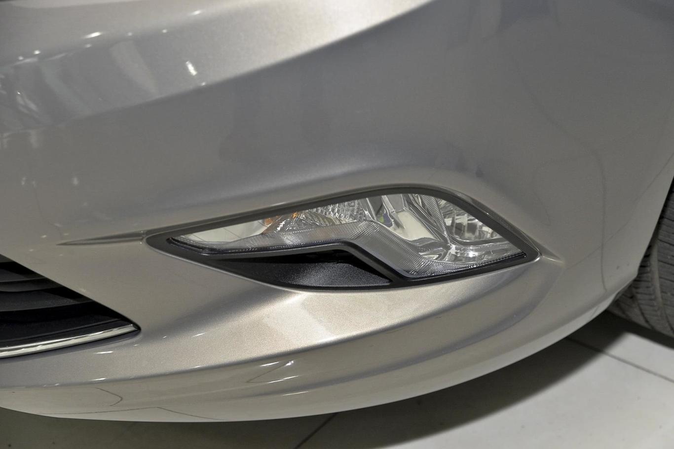 6l 手动 豪华型 国v雾灯图片-汽车图片大全】-易车