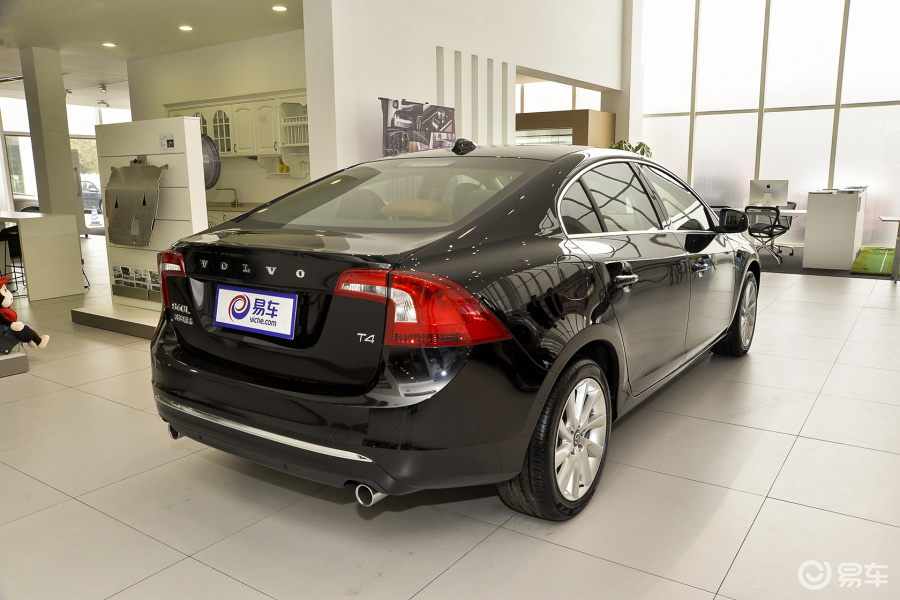 【沃尔沃亚太s60l2016款2.