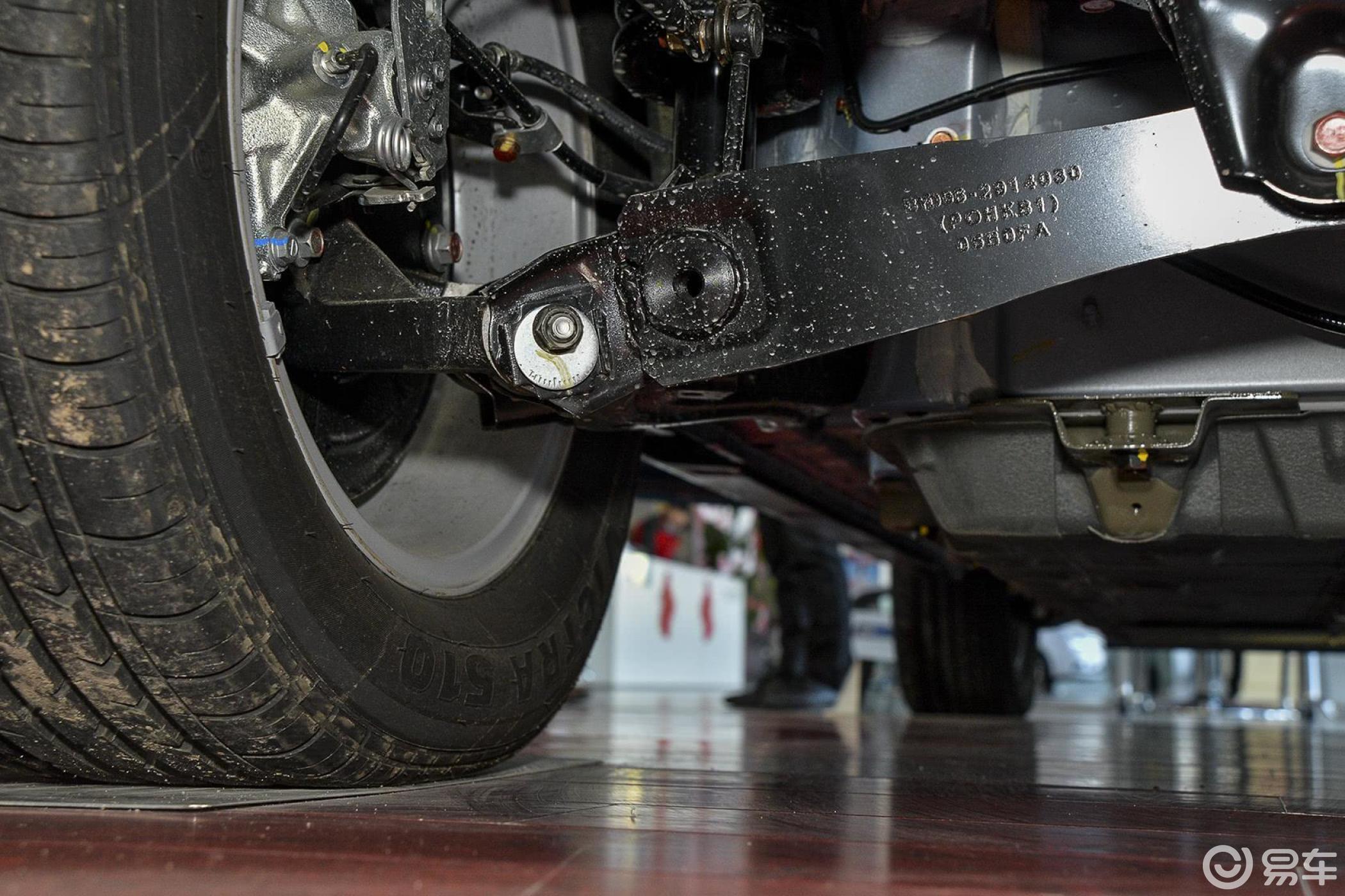 【比亚迪e62016款400 精英版后悬挂汽车图片-汽车图片大全】-易车