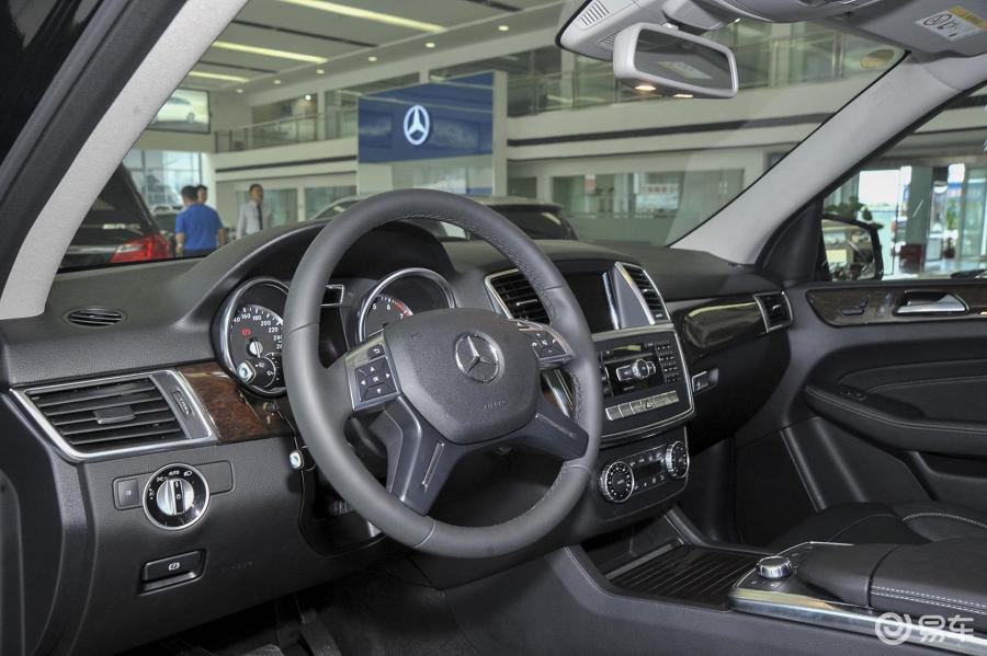 【奔驰m级2014款ml350 中东版内饰汽车图片-汽车图片大全】-易车网