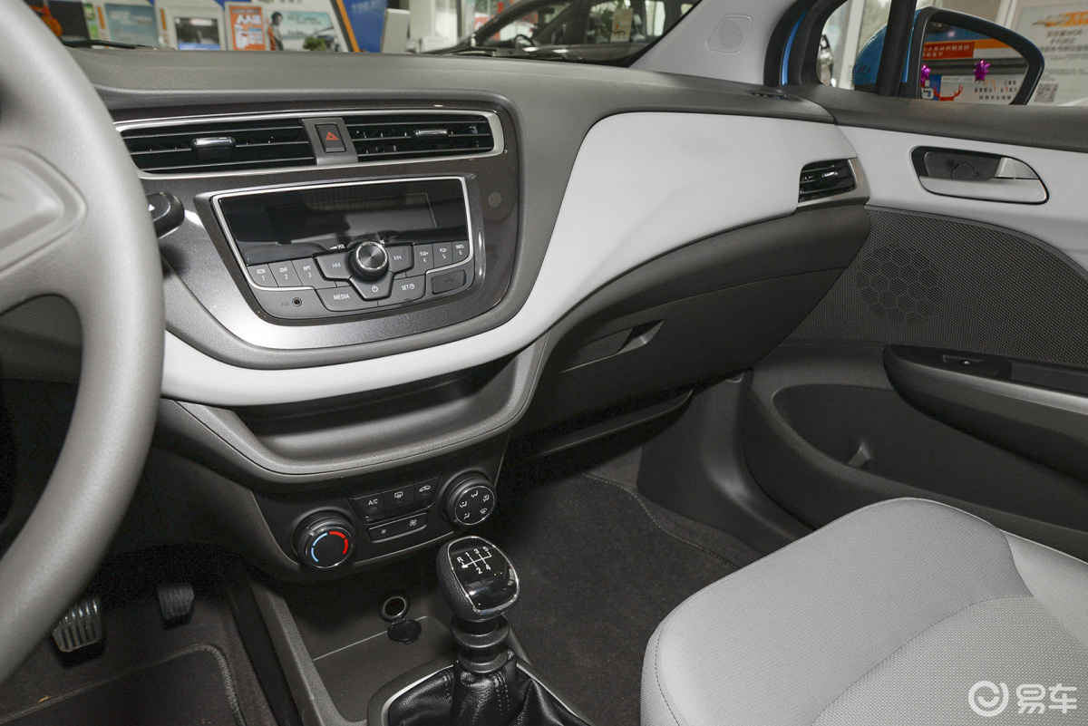 【乐风rv2016款1.