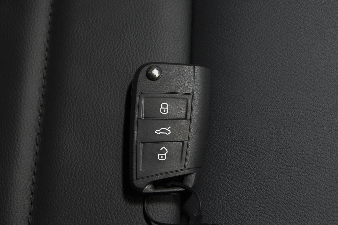 凌渡1.8t dsg 330tsi 舒适版钥匙