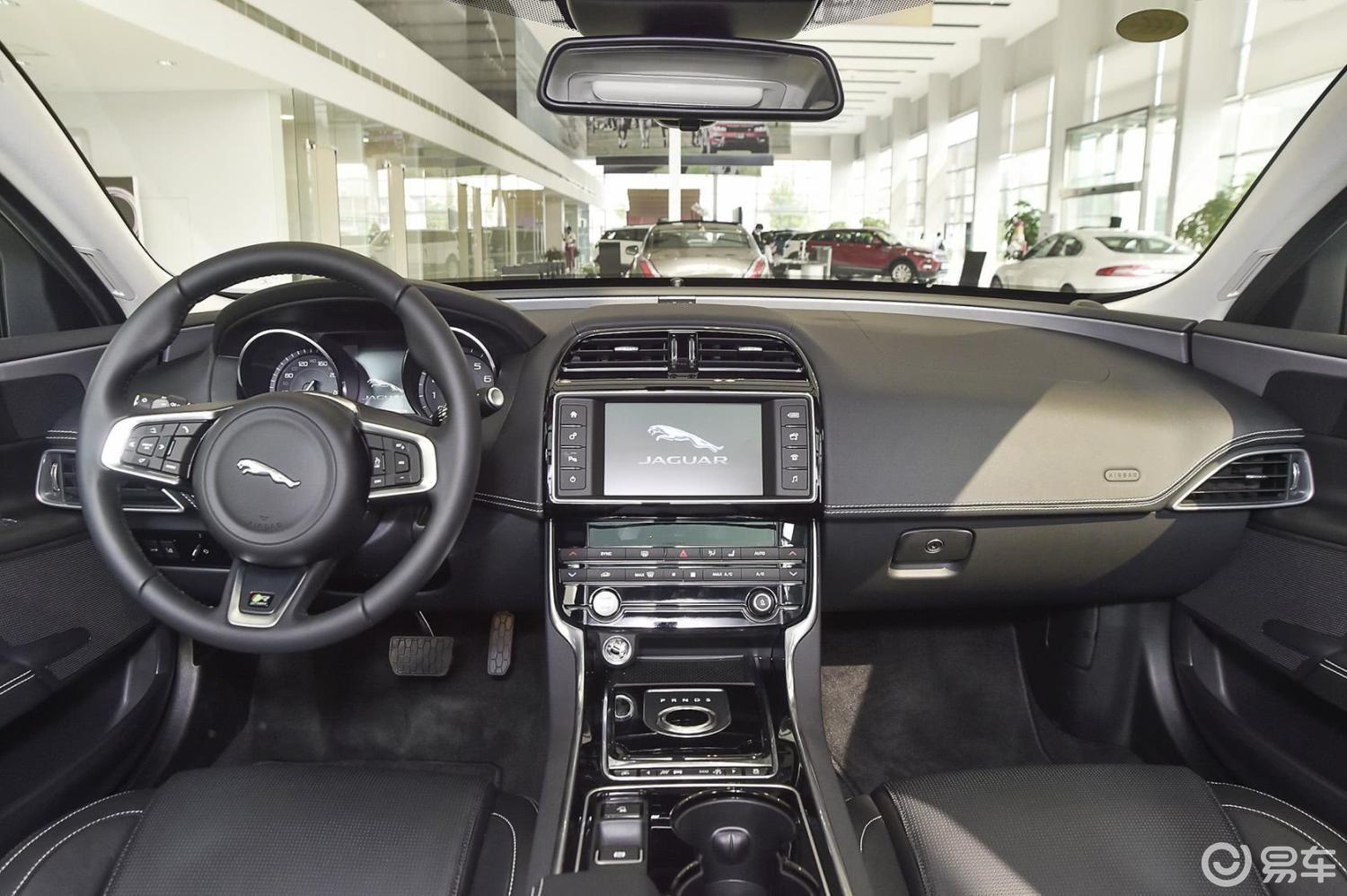 【捷豹xe2015款2.