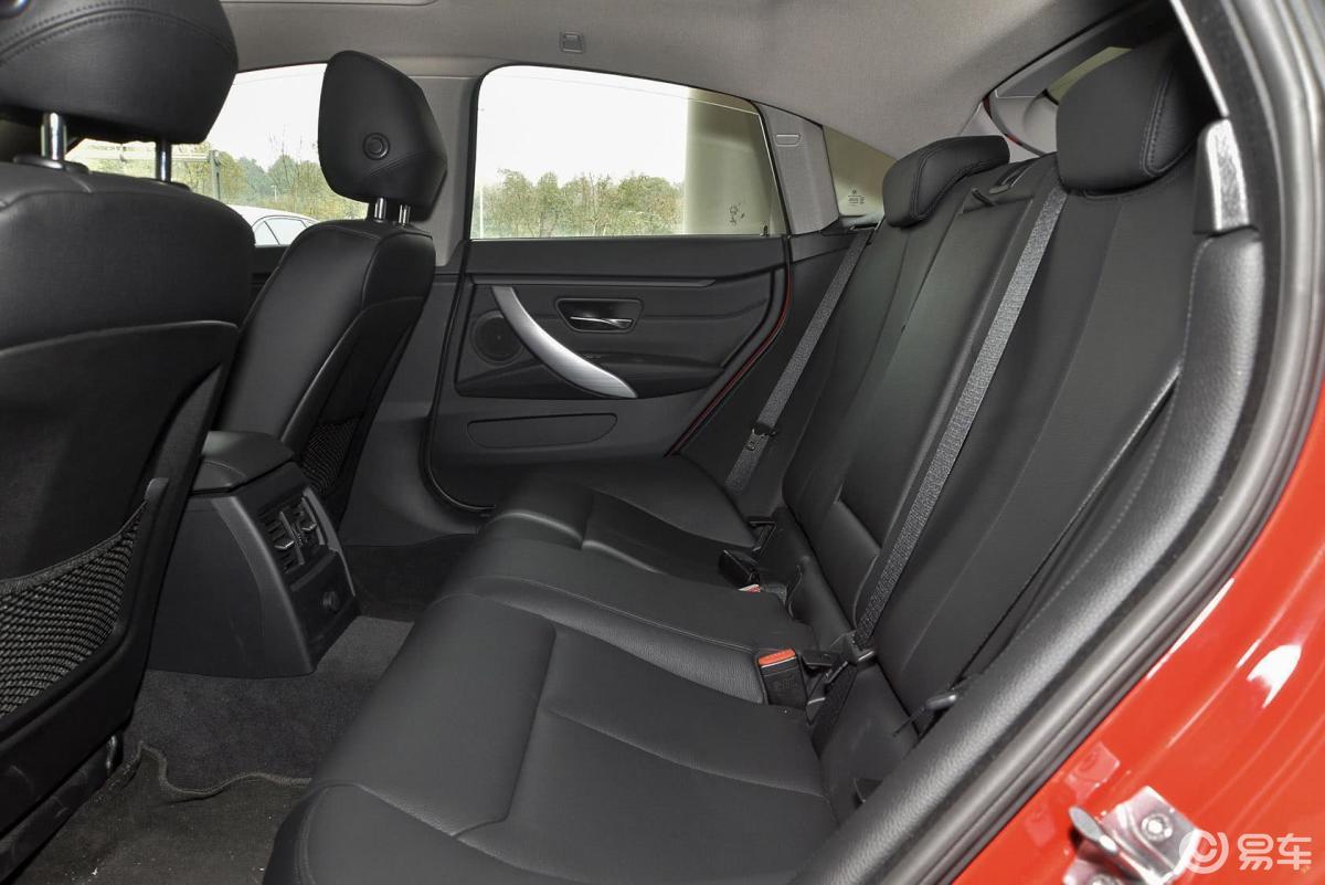 【宝马4系2014款四门轿跑车 420i 时尚型后排空间体验汽车图片-汽车