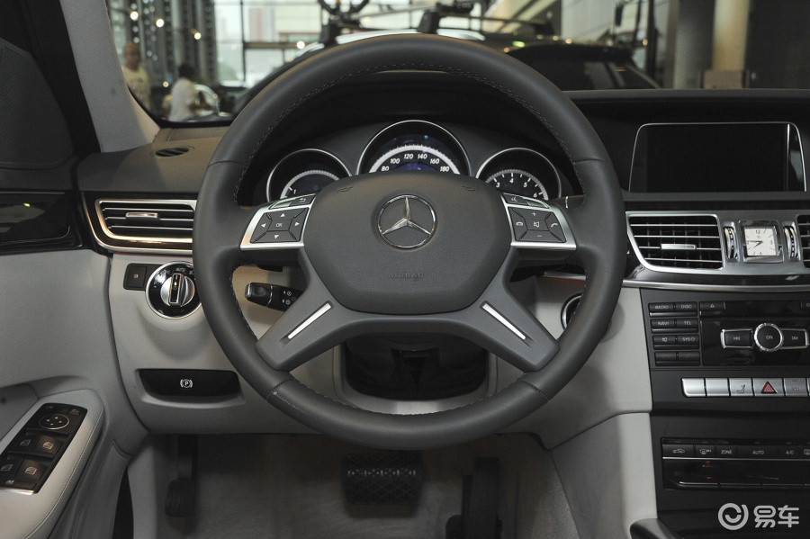【奔驰e级2015款e 180 l 轿车方向盘汽车图片-汽车图片大全】-易车网