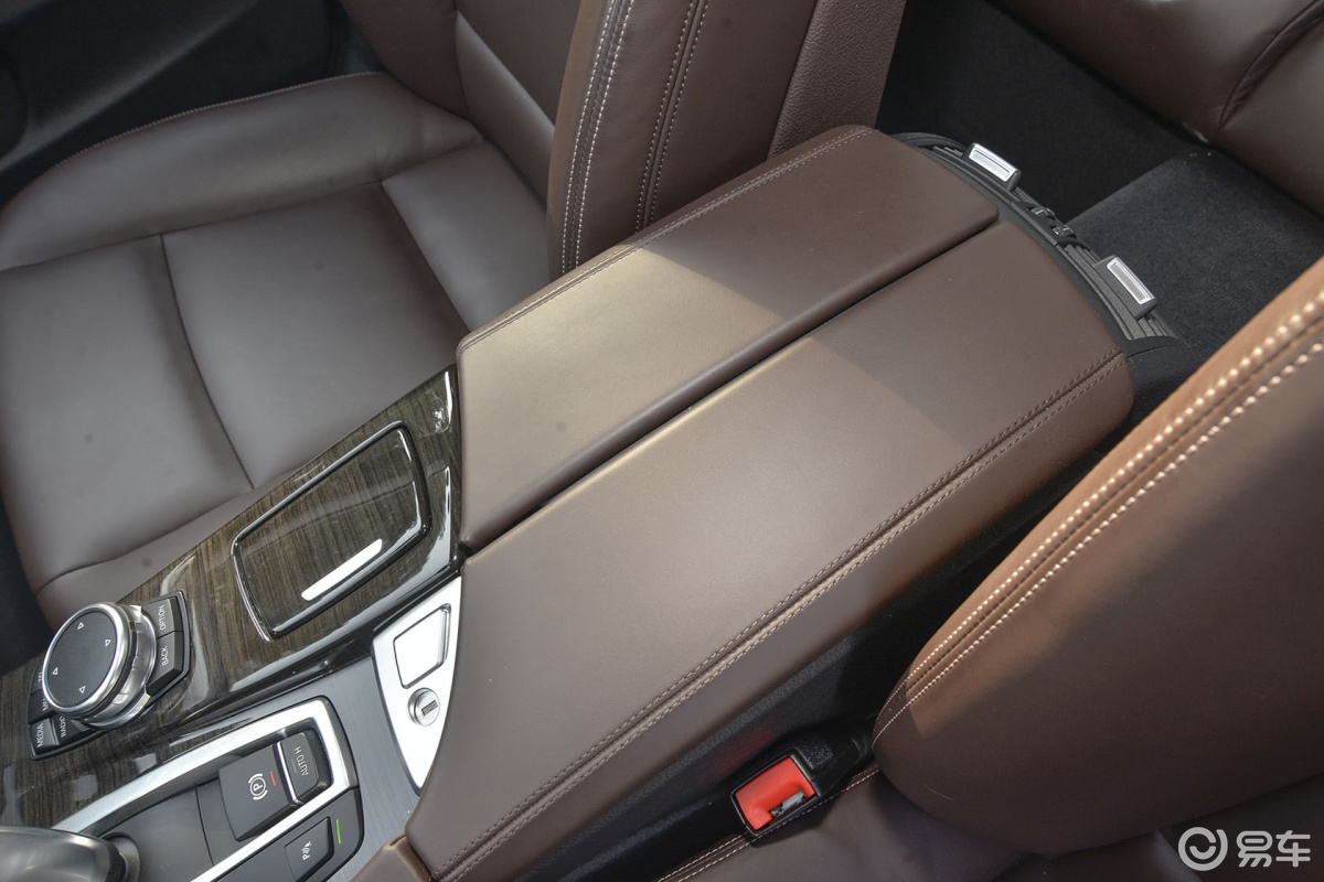 【宝马5系2014款525li 豪华设计套装前排中央扶手箱汽车图片-汽车图片