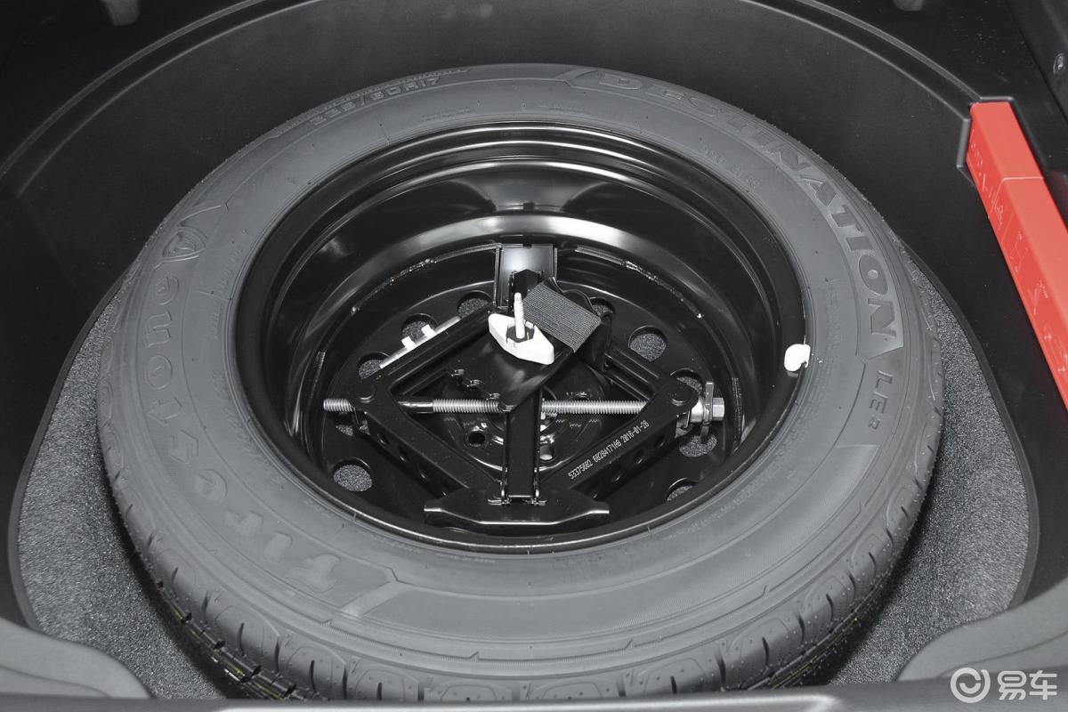 【自由光2016款2.0l 优越版备胎汽车图片-汽车图片大全】-易车