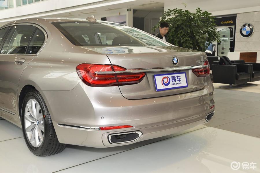 【宝马7系2016款730li 领先型车尾局部汽车图片-汽车图片大全】-易车