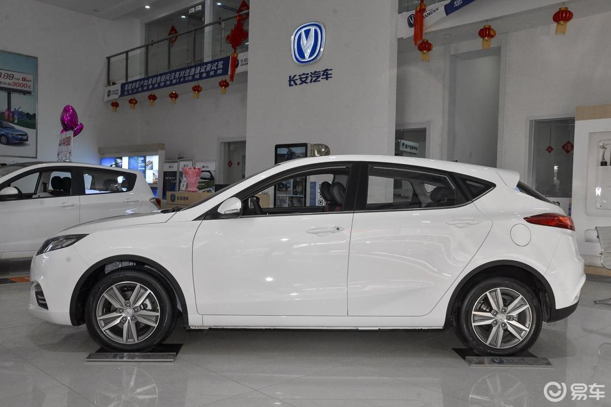 【逸动xt2015款1.