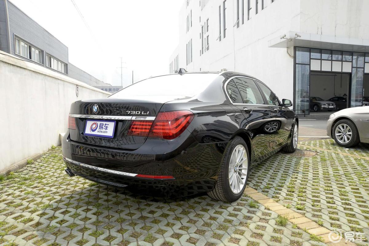 【宝马7系2014款730li 臻享型侧后45度车头向右水平汽车图片-汽车图片