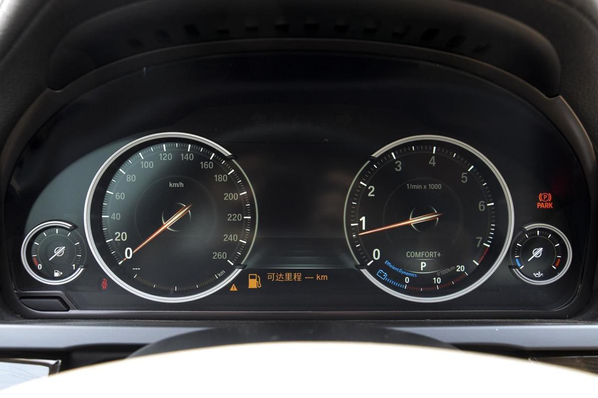 【宝马7系2014款730li 臻享型仪表盘背光显示汽车图片-汽车图片大全】