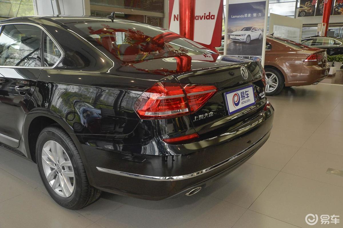 【帕萨特2016款330tsi dsg尊荣版车尾局部汽车图片-汽车图片大全】