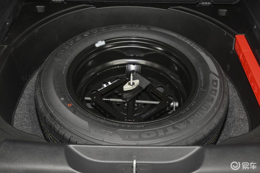 【自由光2016款2.4l 领先版备胎汽车图片-汽车图片大全】-易车网