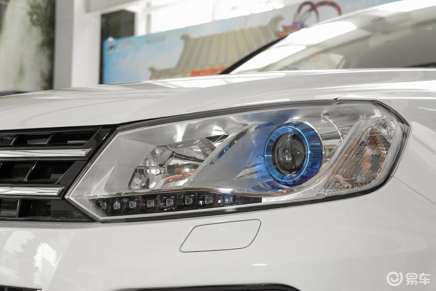 众泰t600 大灯图