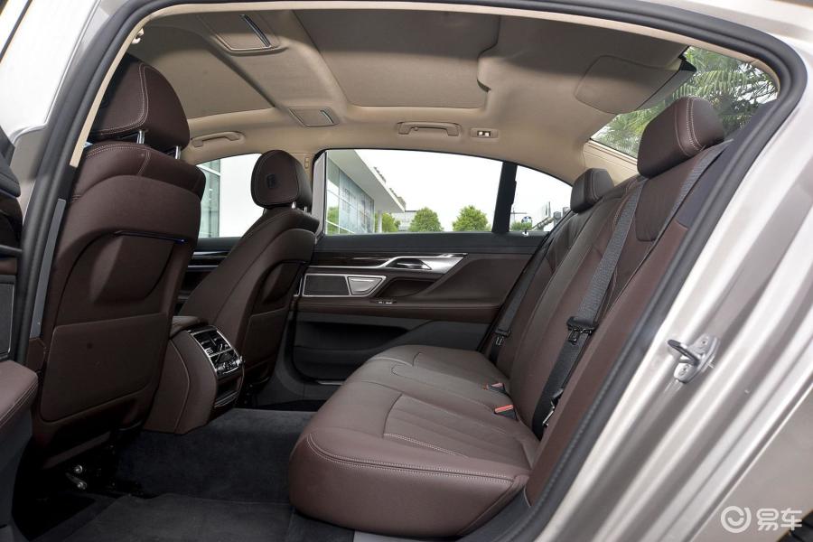 【宝马7系2016款730li 领先型后排空间体验汽车图片-汽车图片大全】