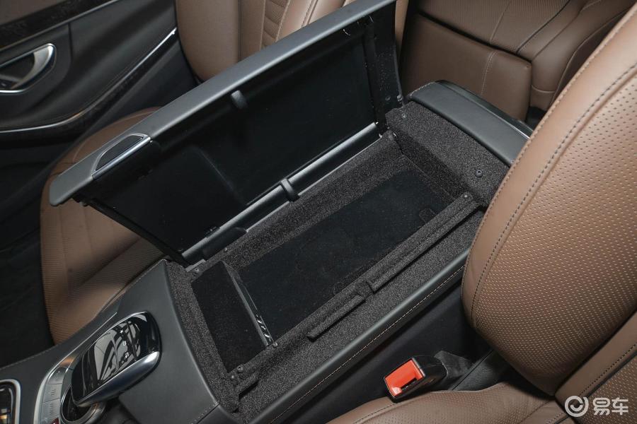 【奔驰s级2016款500l 4matic前排中央扶手箱空间汽车图片-汽车图片