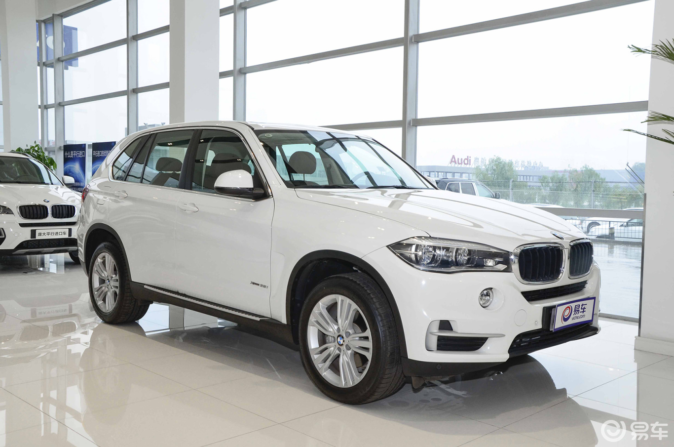 前45度(车头向右)