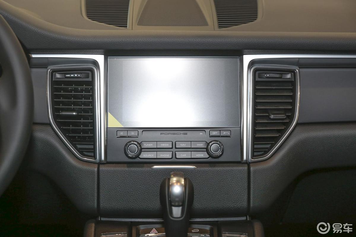 保时捷  macan  2016款  2022款  2020款  2018款  2017款  2016款