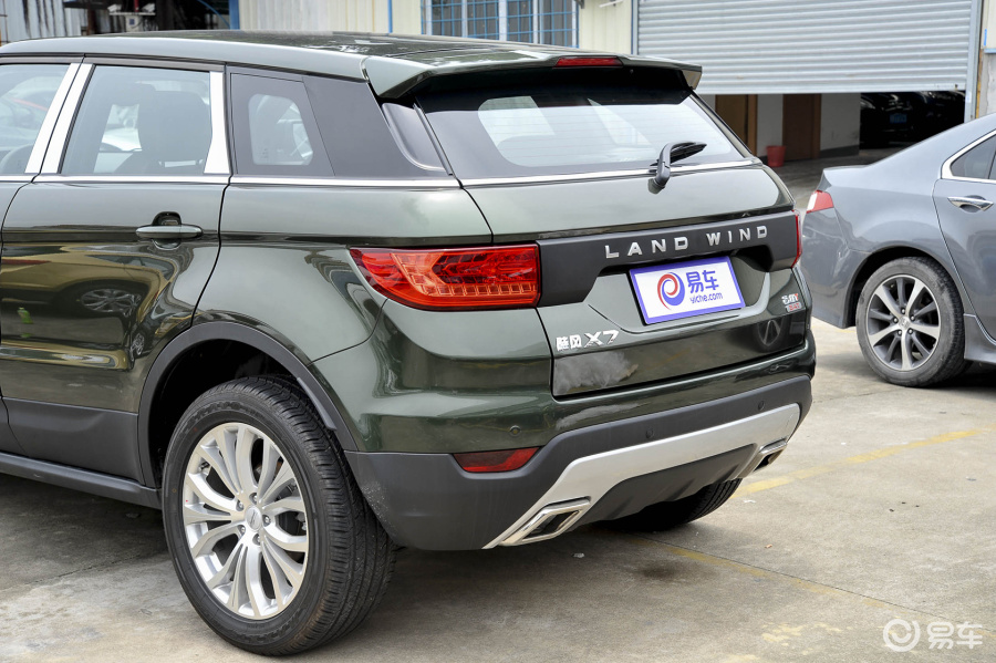 陆风 陆风x7  2015款  2015款  2.0t 自动 全景尊贵版  2.