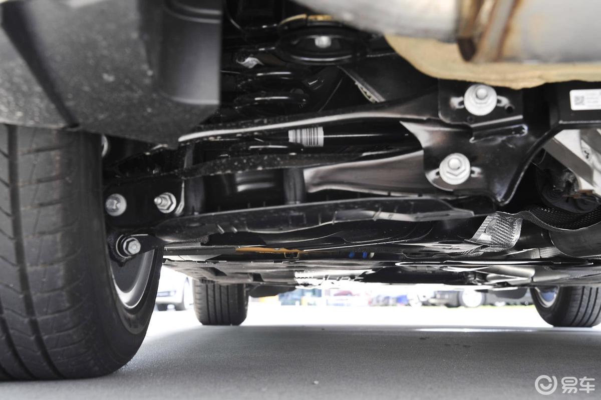 【宝马1系(进口)2016款118i 领先型后悬挂汽车图片-汽车图片大全】