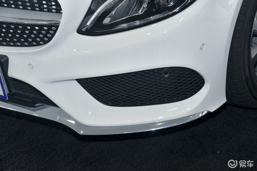 【奔驰c级2016款c 180 l 运动型雾灯汽车图片-汽车图片大全】-易车网