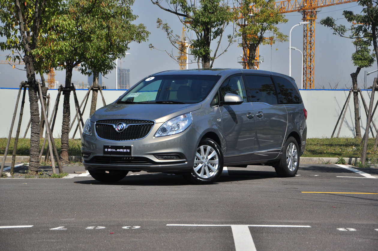 对于曾经主打商务市场的gl8而言,面对家用mpv市