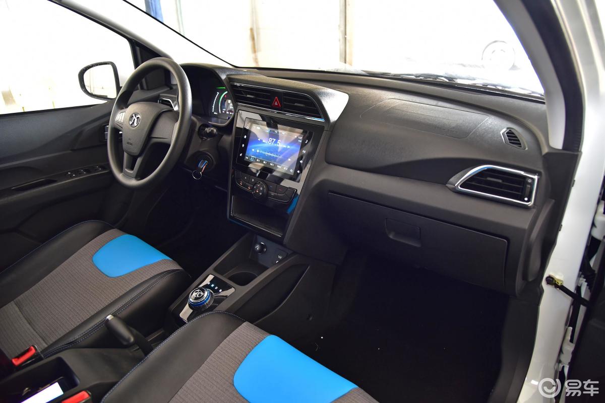 【北汽新能源ec2017款ec180 灵秀版内饰汽车图片-汽车图片大全】-易车