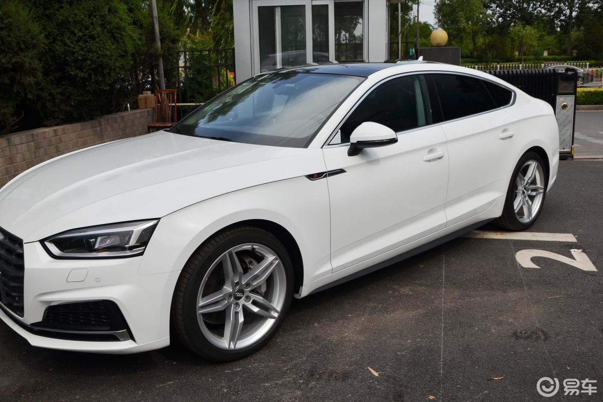 quattro 运动版侧前45度车头向右水平汽车图片-汽车图片大全】-页车