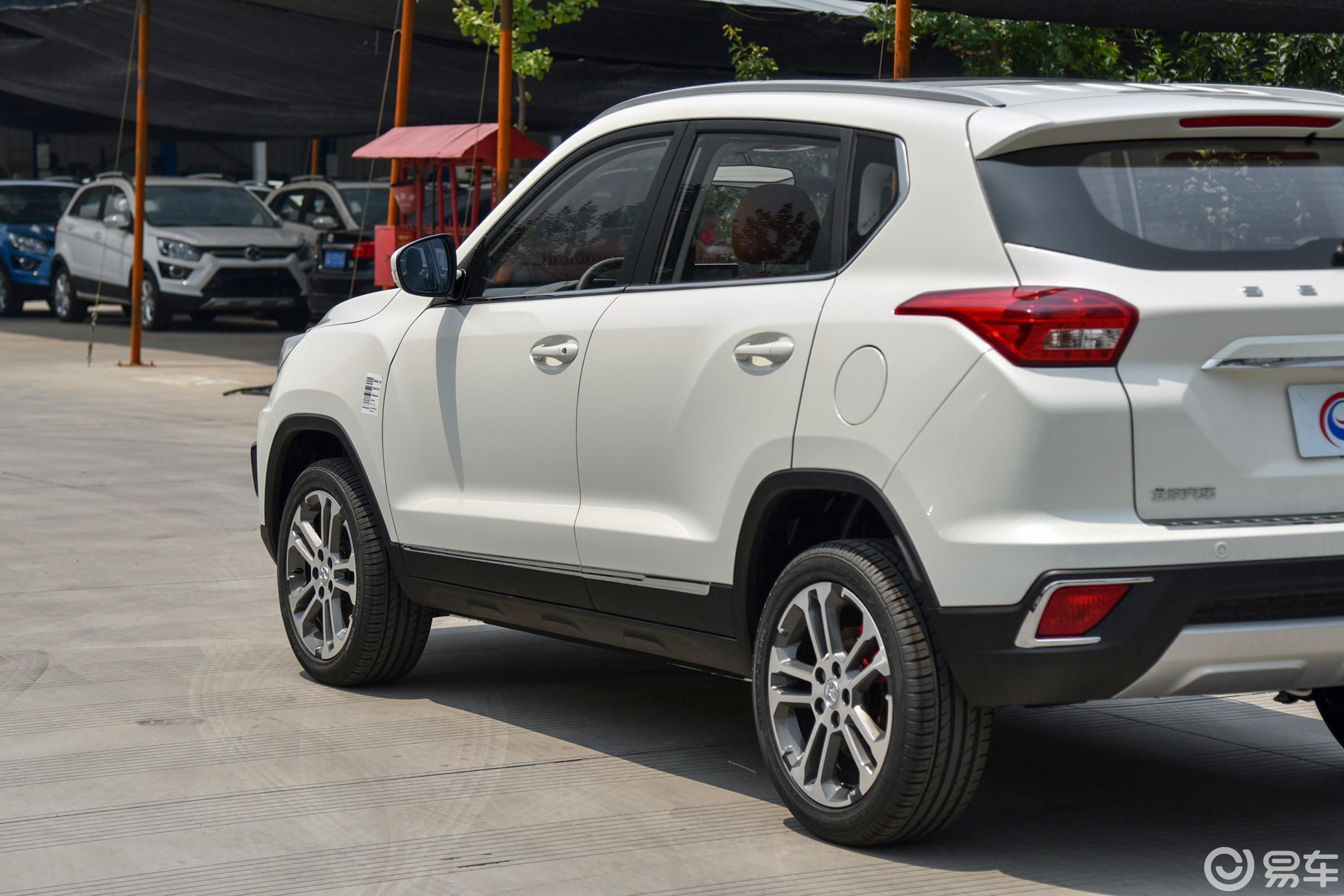 【绅宝x352016款1.5l 自动 豪华版外观汽车图片-汽车图片大全】-易车