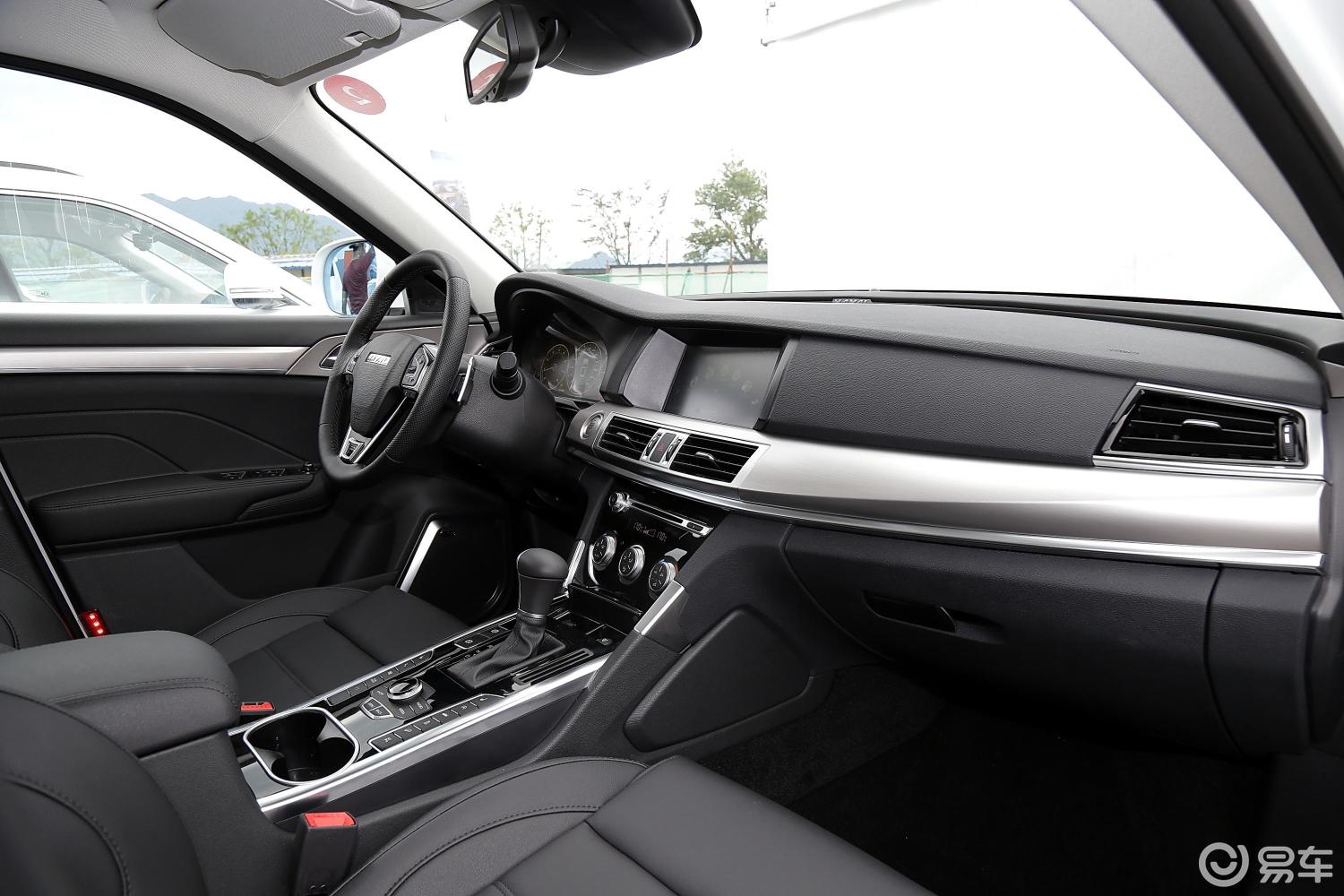 0t 双离合 尊贵版内饰全景副驾驶员方向汽车图片-汽车图片大全】-易车