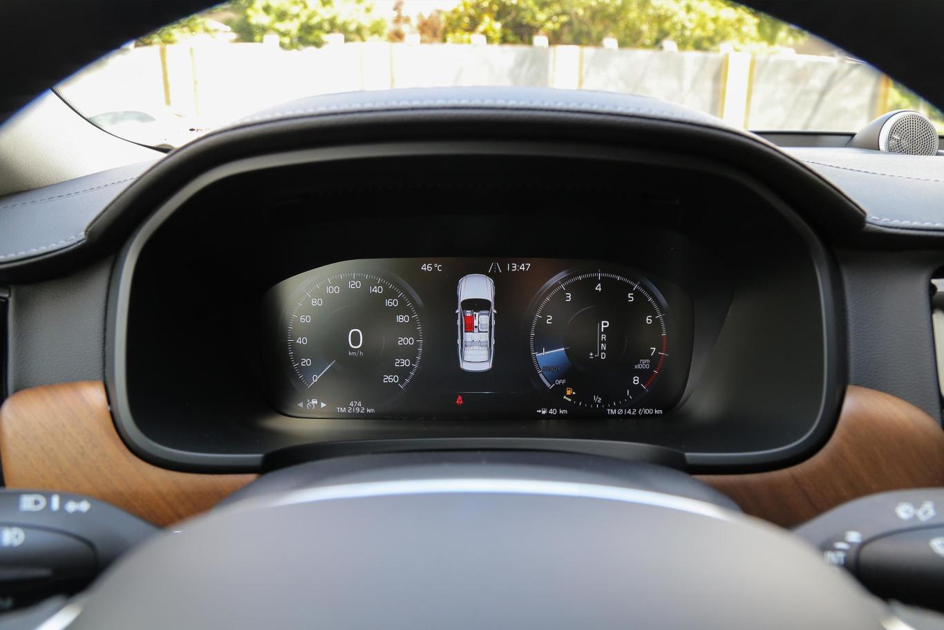 沃尔沃s90t5 智尊版仪表盘