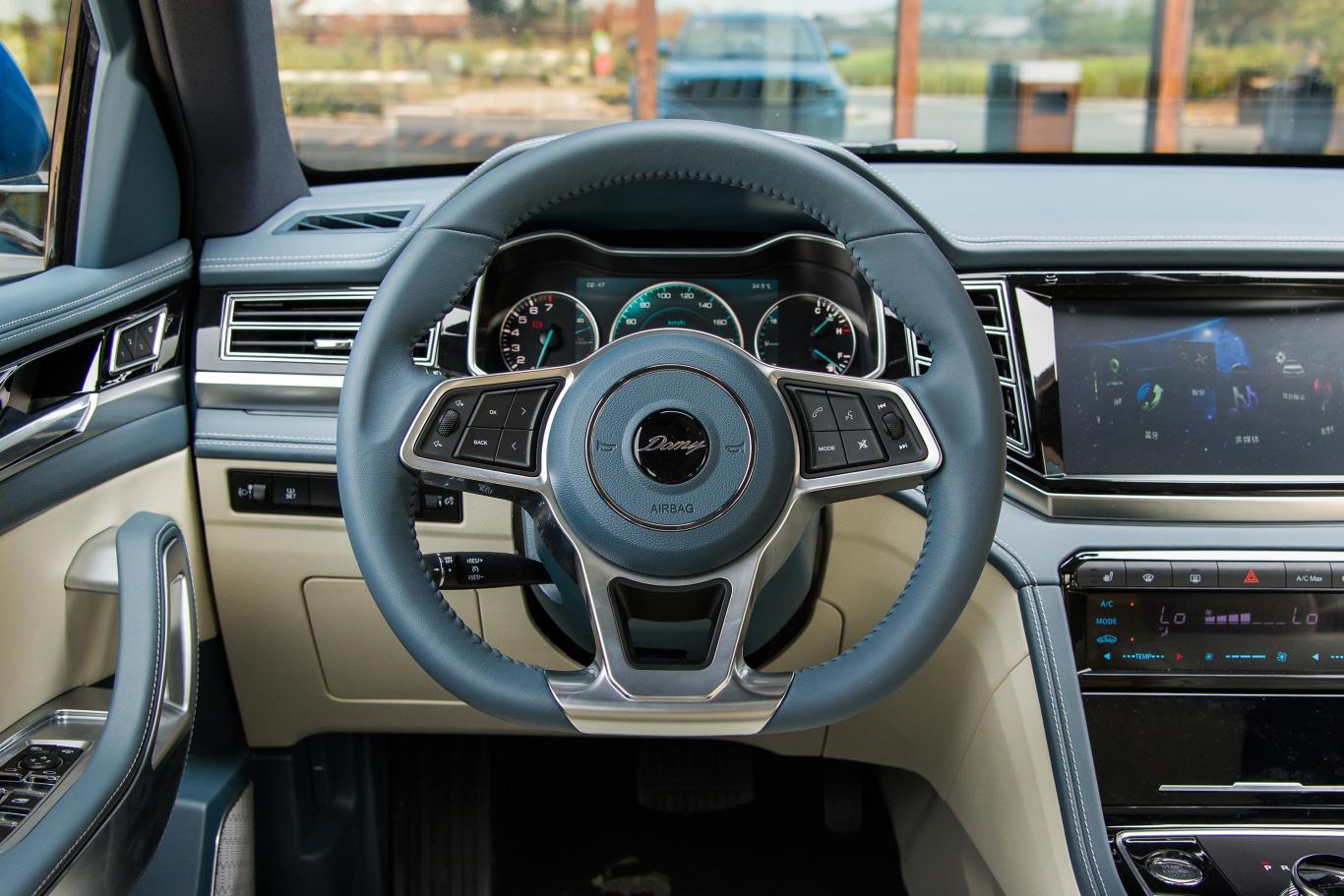 大迈x72.0t 双离合 至尊版内饰