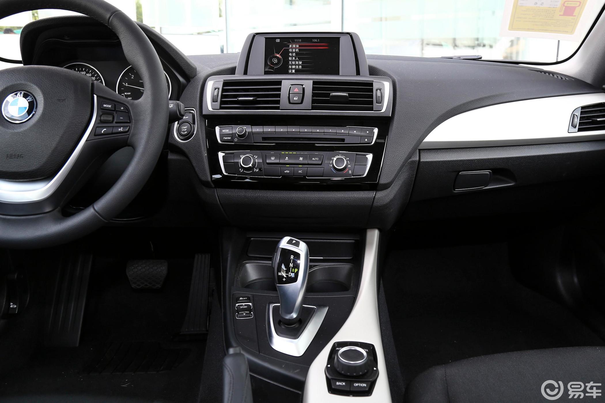 【宝马2系2015款218i 双门轿跑车中控台整体汽车图片-汽车图片大全】