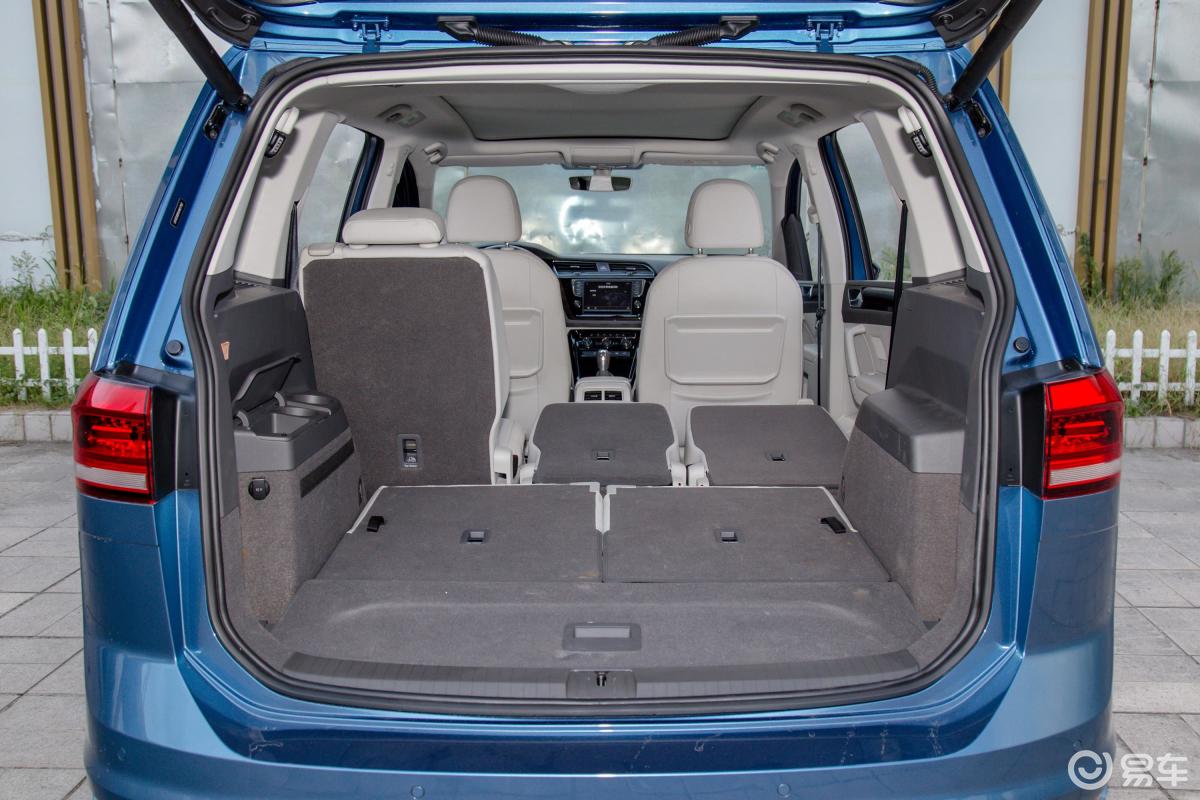 上汽大众  途安l  2018款 2018款  2016款  330tsi 双离合 豪华版 7座