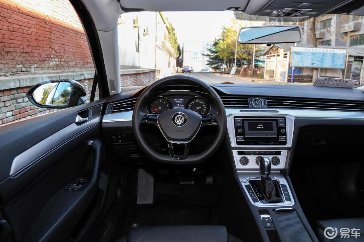 【迈腾2018款280tsi 双离合 越享版内饰全景副驾驶员方向汽车图片