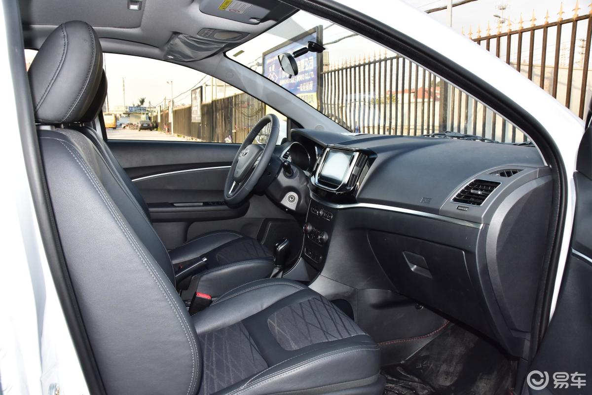 5l 自动 旗舰版内饰全景副驾驶员方向汽车图片-汽车图片大全】-易车