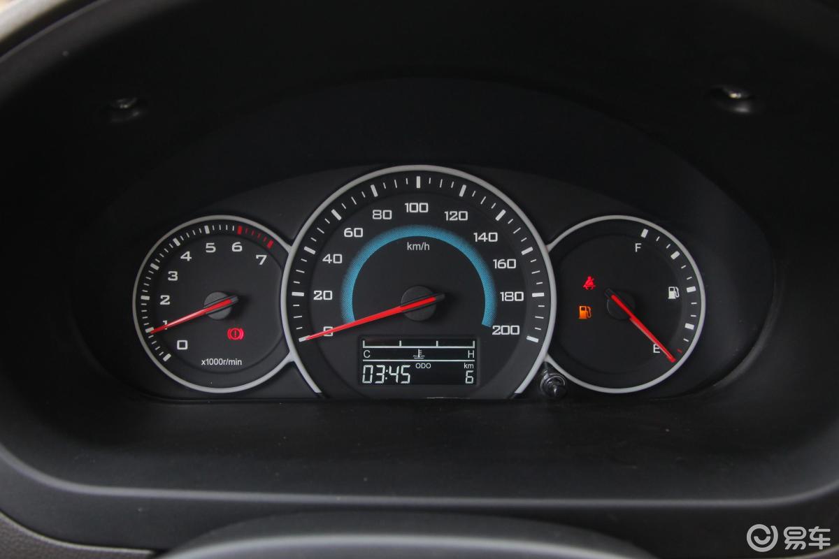 5l 手动 标准版仪表盘汽车图片-汽车图片大全】-易车