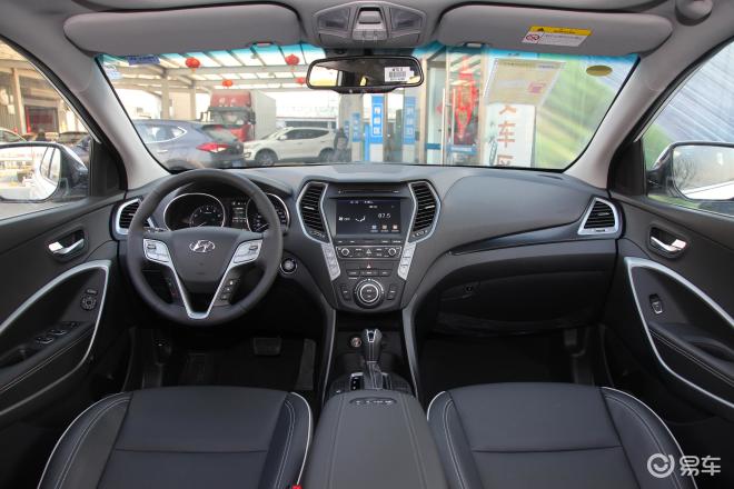 外观靓配置丰富 全新胜达限时优惠4.5万