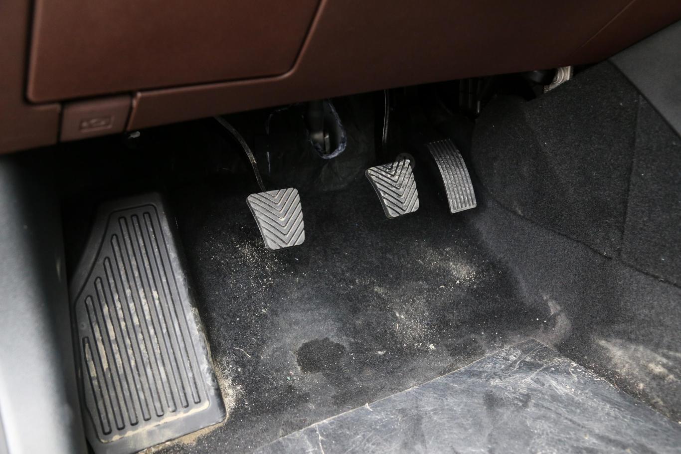 6l gdi 手动 领尚版脚踏板图片