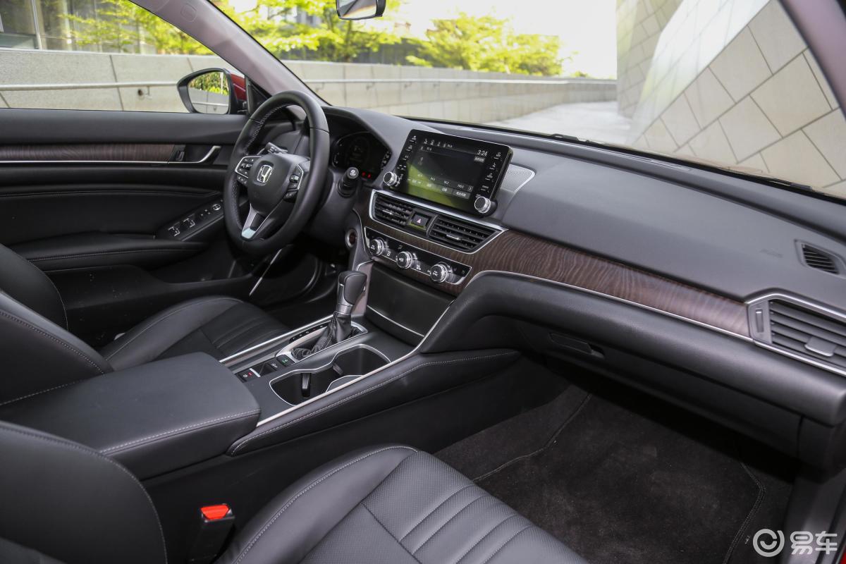 【雅阁2018款260turbo 旗舰版 国v内饰全景正拍汽车图片-汽车图片大全