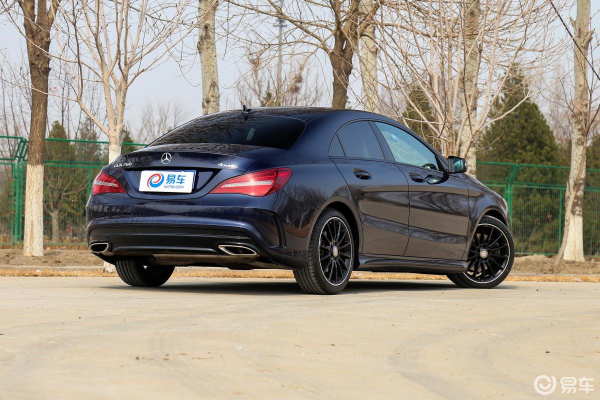 【奔驰cla级2017款改款 cla 260 4matic侧后45度车头向右水平汽车图片