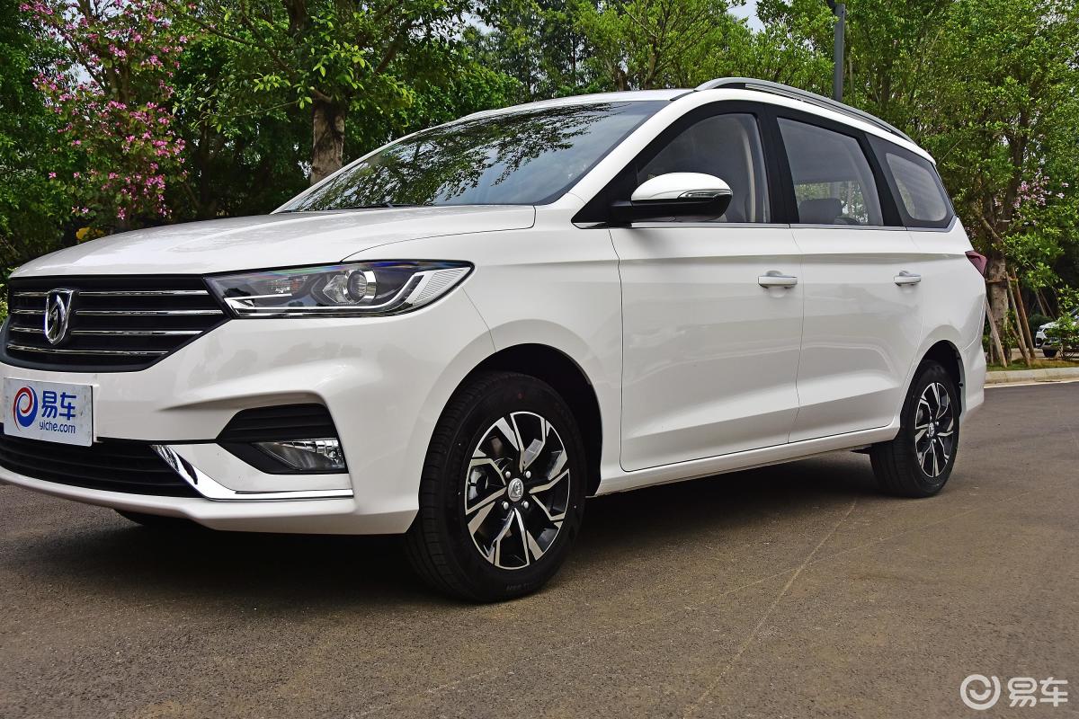 【宝骏3602018款1.