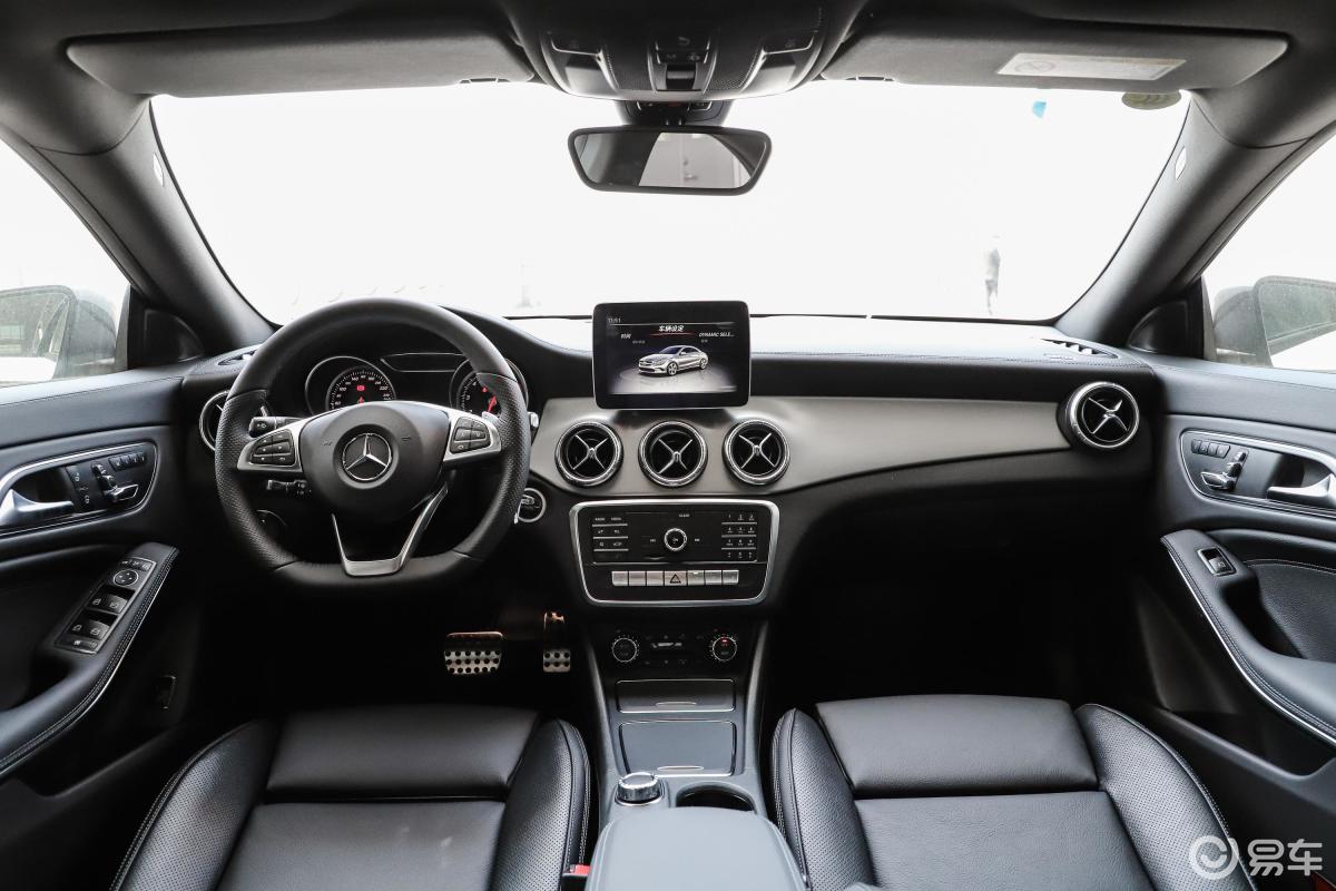 【奔驰cla级2018款cla 260 4matic内饰全景正拍汽车图片-汽车图片大全