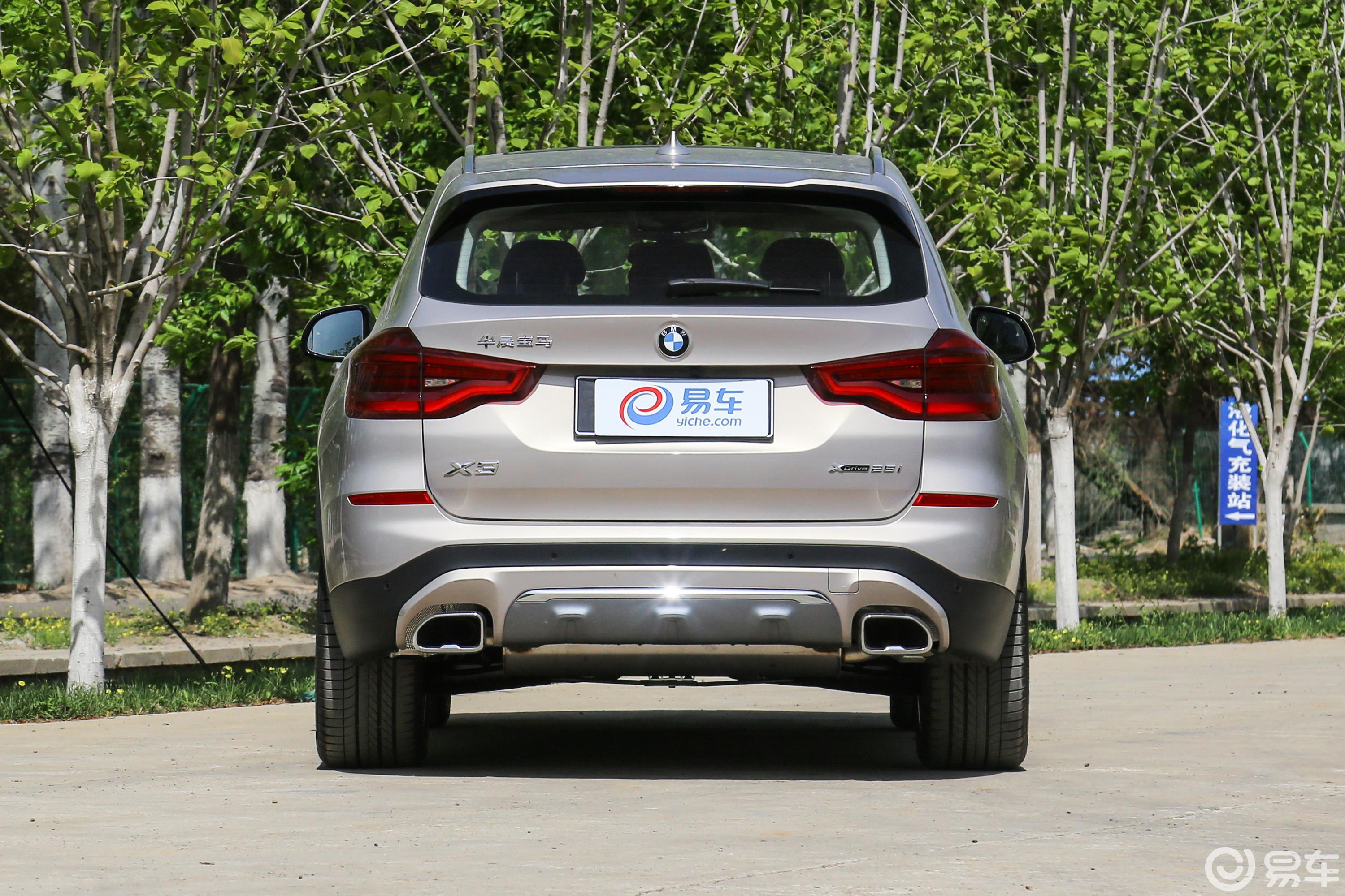 【宝马x32018款xdrive 25i 豪华套装 国v正后水平汽车图片-汽车图片