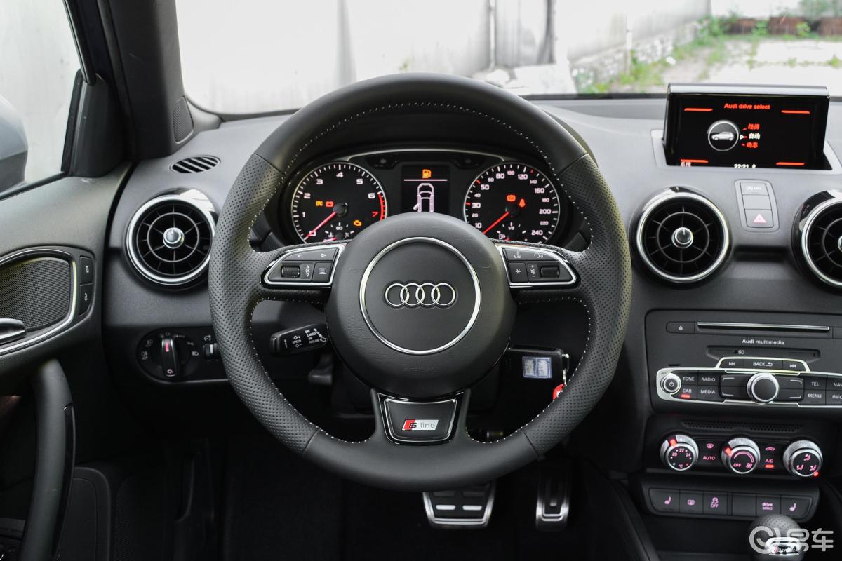 【奥迪a12018款30 tfsi 限量典藏版方向盘汽车图片-汽车图片大全】
