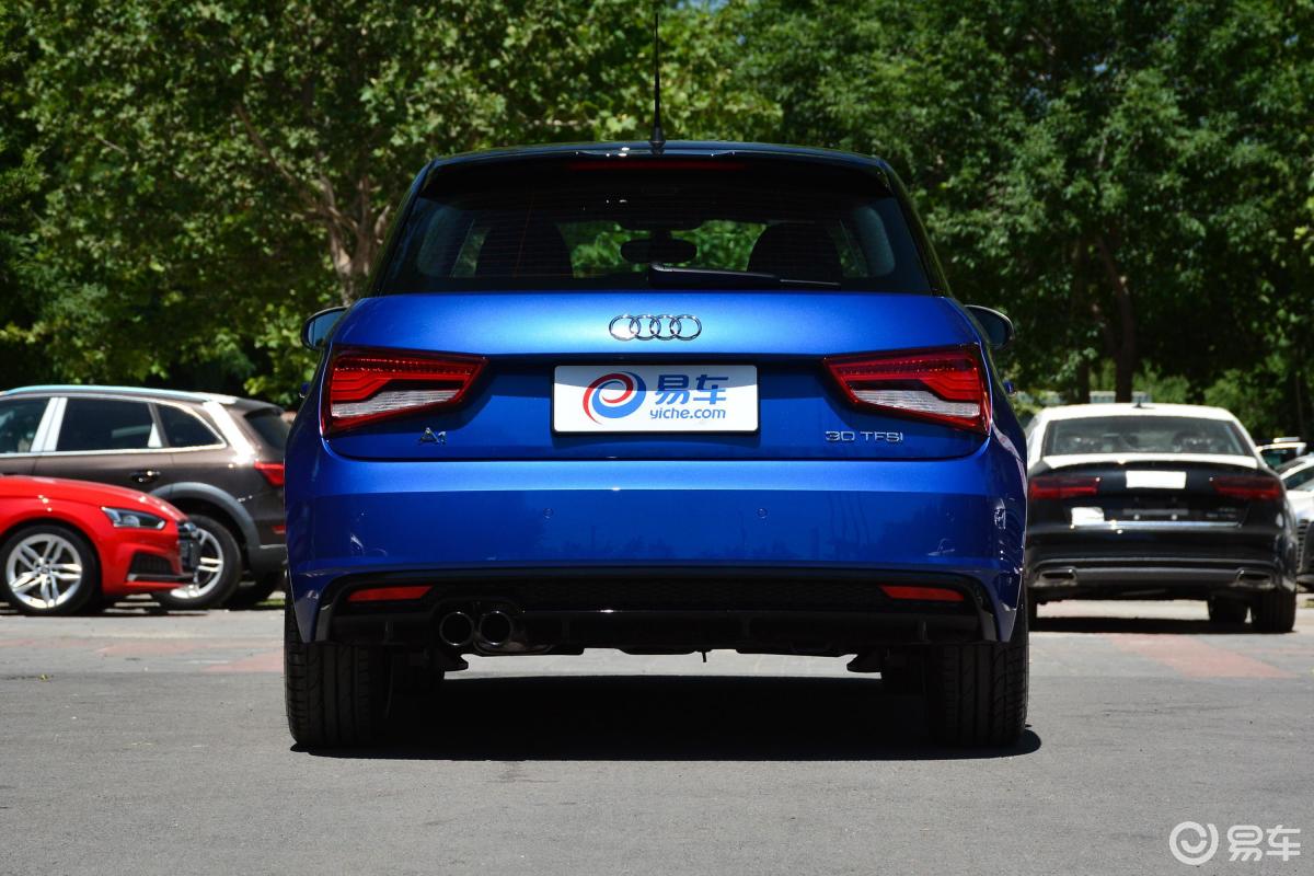 【奥迪a12018款30 tfsi 限量典藏版正后水平汽车图片-汽车图片大全】
