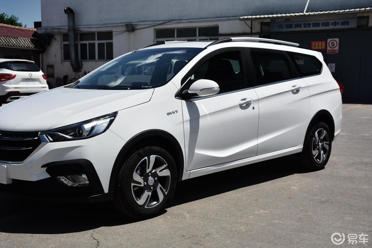 【宝骏310w2018款1.