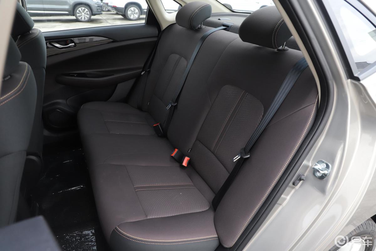 【逸动dt2018款1.