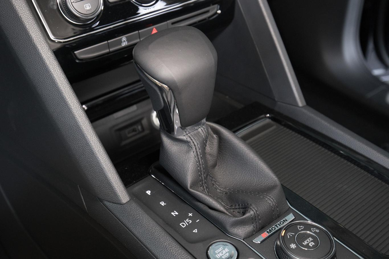 途昂380tsi 四驱 舒适版换挡杆