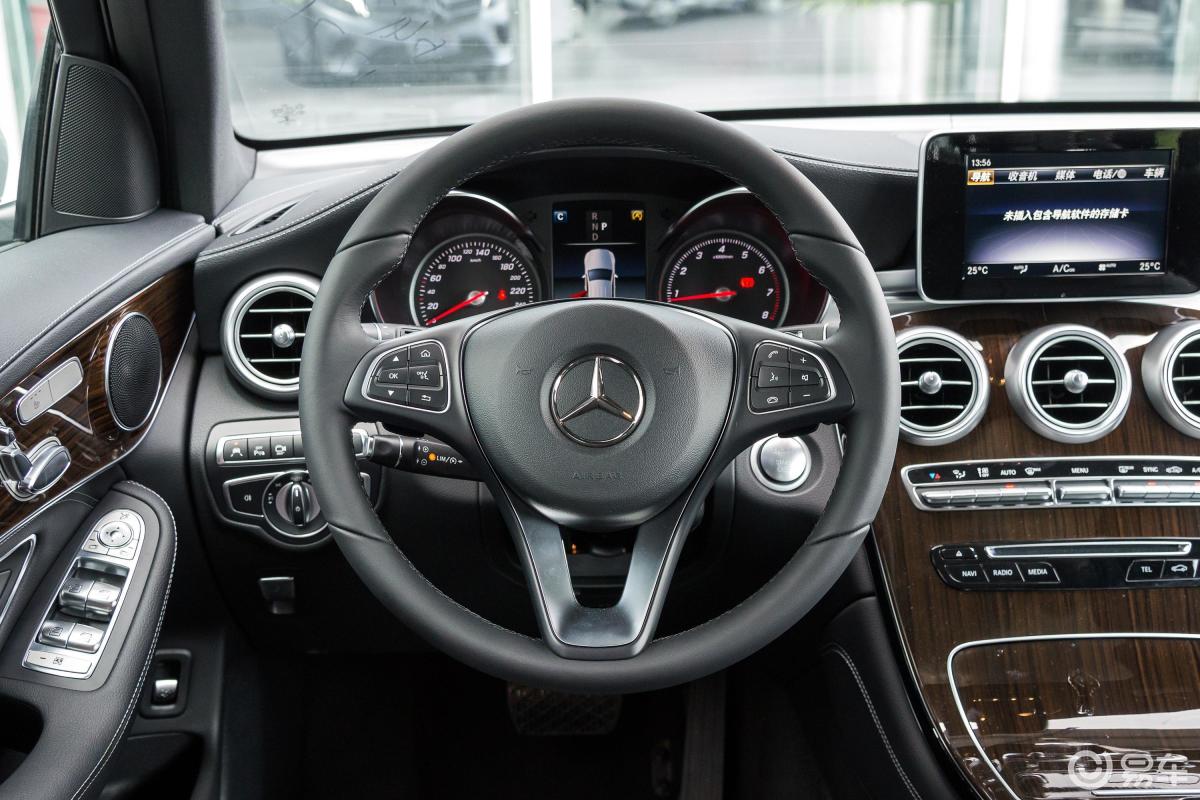 【奔驰glc2018款改款 glc 260 4matic 豪华版方向盘汽车图片-汽车图片